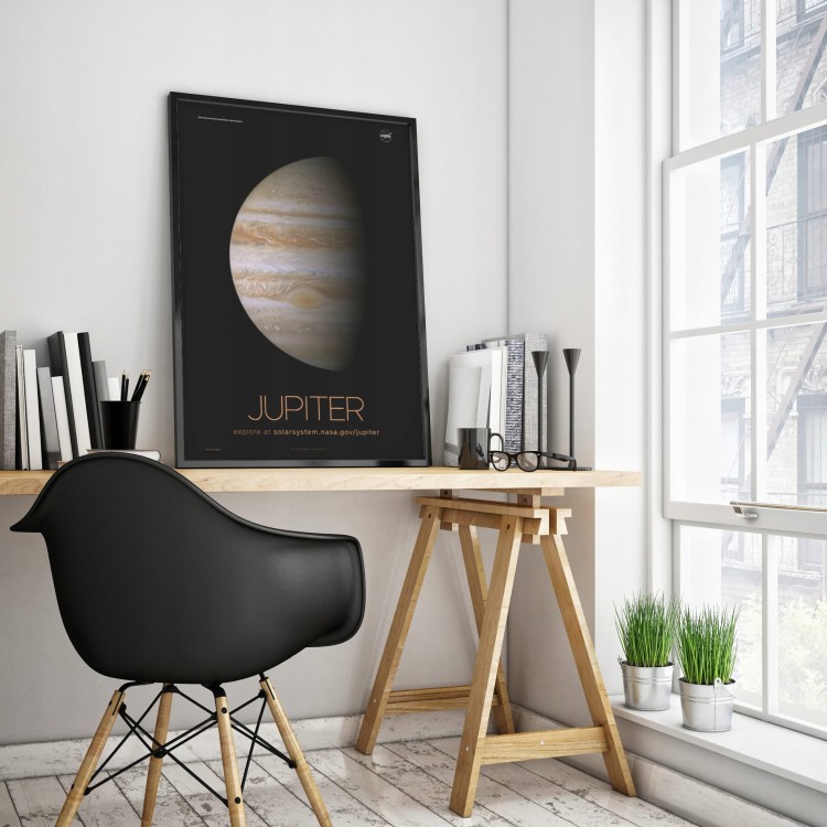 Wizualizacja Jowisza w otoczeniu gwiazd, oparta na obrazach NASA. Idealna do inspiracji w odkrywaniu tajemnic wszechświata, doskonała dekoracja ścienna dla entuzjastów kosmosu.
