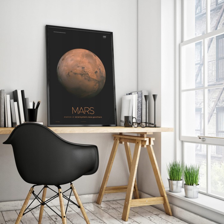 Wizualizacja planety Mars, ukazująca jej charakterystyczne cechy, na podstawie zdjęć NASA. Doskonała dekoracja do wnętrz dla miłośników kosmosu, oferująca wysoką jakość druku.